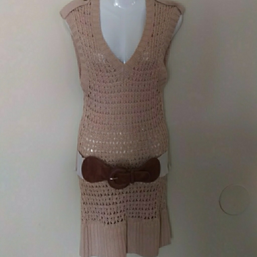 Mustard seed crochet style belted sleeveless top - Picture 2 of 8